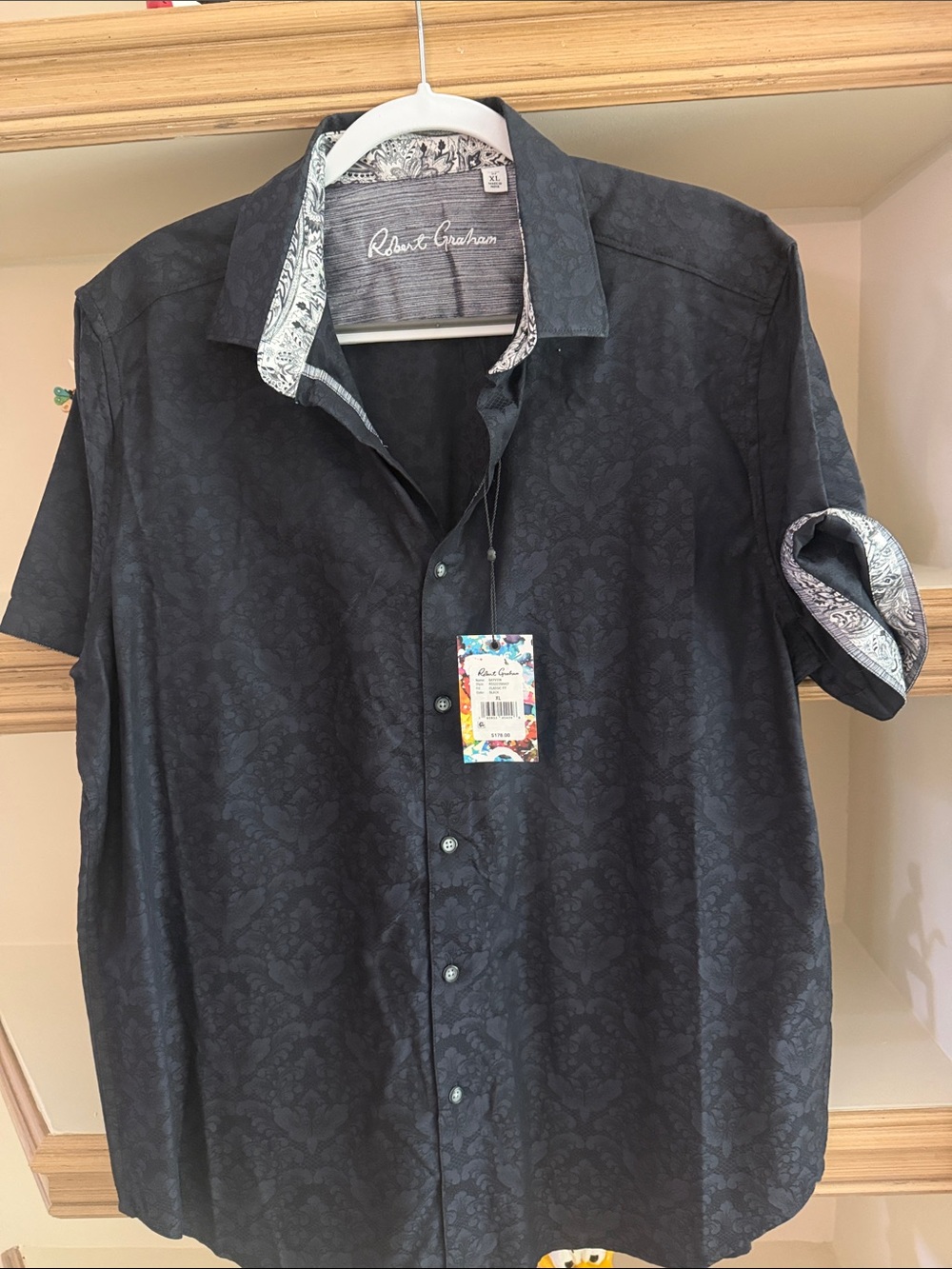 Robert Graham Black Short-Sleeve Patterned Button-Down Shirt